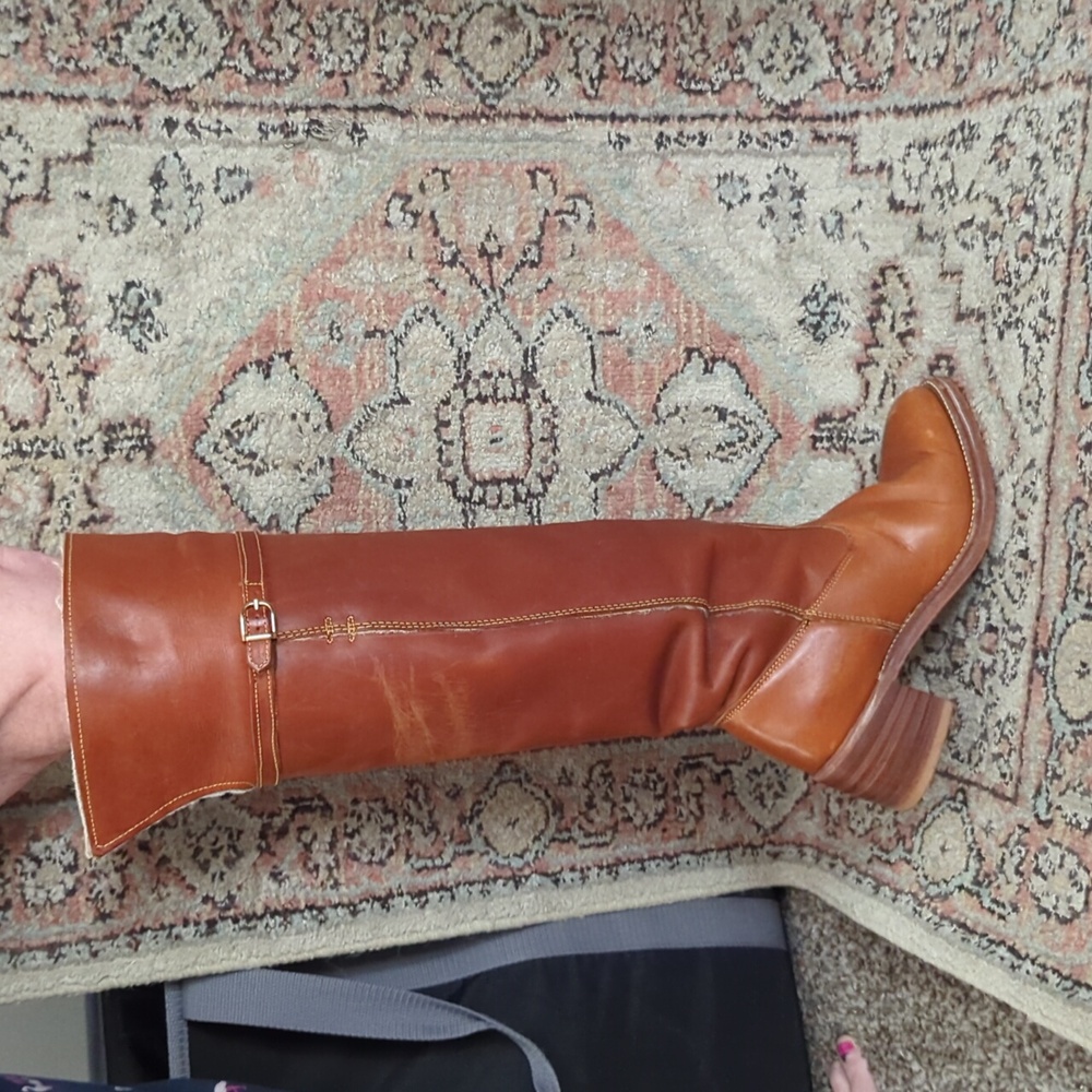 Women's boots, dingo tall leather boot size 8
